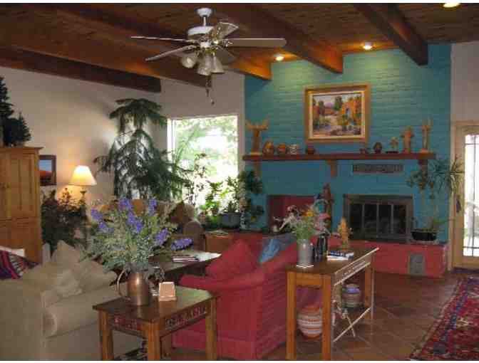 Enjoy 3 nights @ Chocolate Turtle Bed & Breakfast Corrales, NM + $100 FOOD Credit