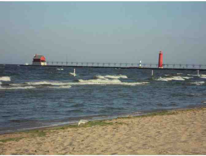 Enjoy a 2 night stay @ 4 Star Looking Glass BnB Grand Haven, MI + $100 FOOD