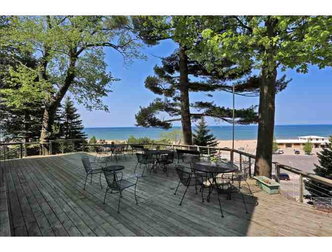 Enjoy a 2 night stay @ 4 Star Looking Glass BnB Grand Haven, MI + $100 FOOD