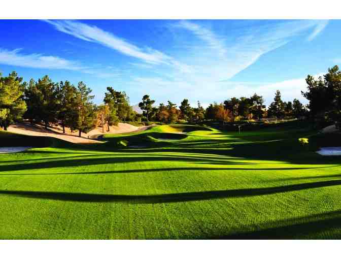Enjoy foursome Desert Pines Golf Club Las Vegas, NV + $200 Food Credit