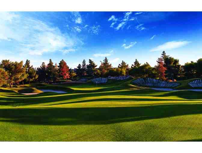 Enjoy foursome Desert Pines Golf Club Las Vegas, NV + $200 Food Credit