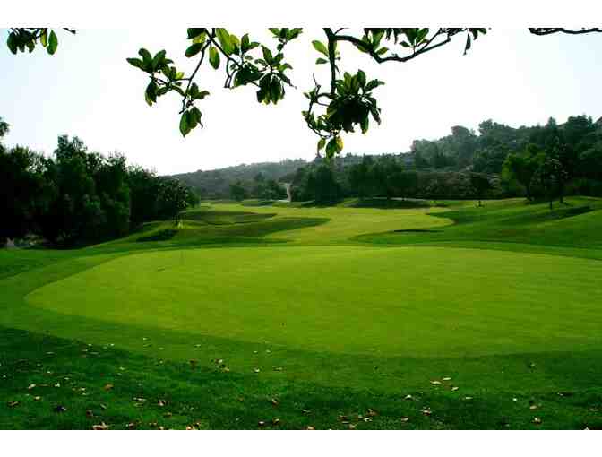 Enjoy foursome Los Coyote Hills Golf Club, Fullerton, CA + $200 Food Credit