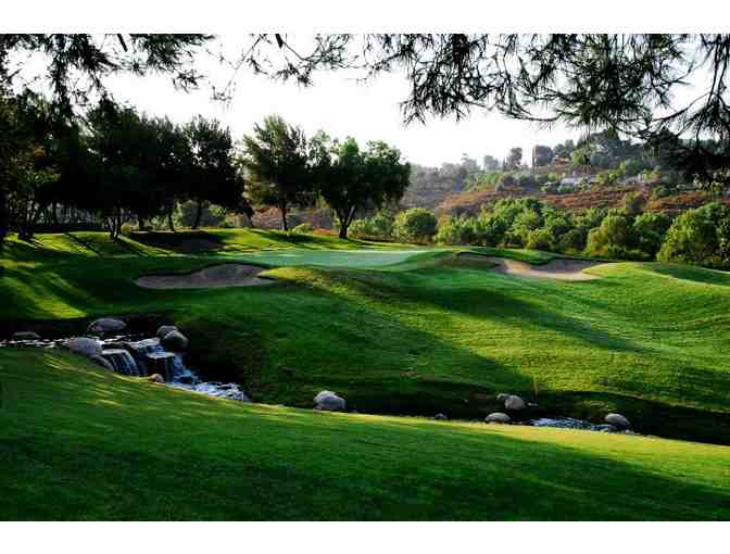 Enjoy foursome Los Coyote Hills Golf Club, Fullerton, CA + $200 Food Credit