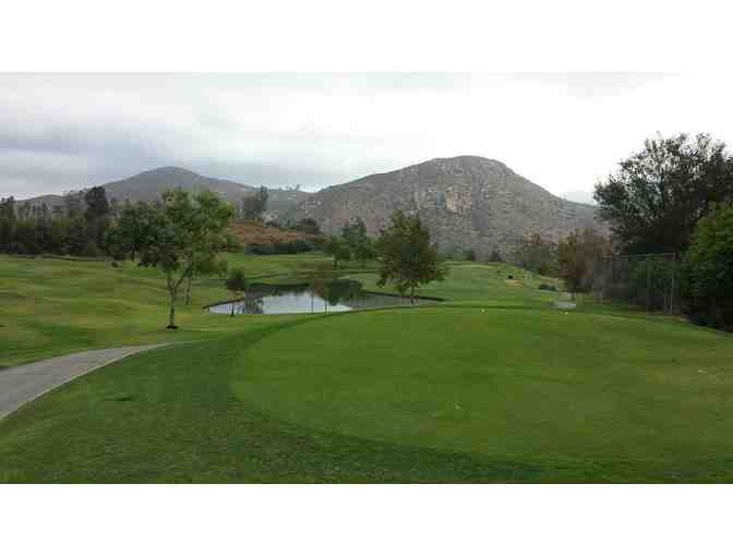 Enjoy foursome Vineyard At Escondido San Diego, CA + $200 Food Credit