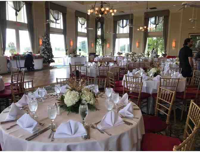 Enjoy foursome Weston Hills Country Club Weston, FL + $200 Food Credit