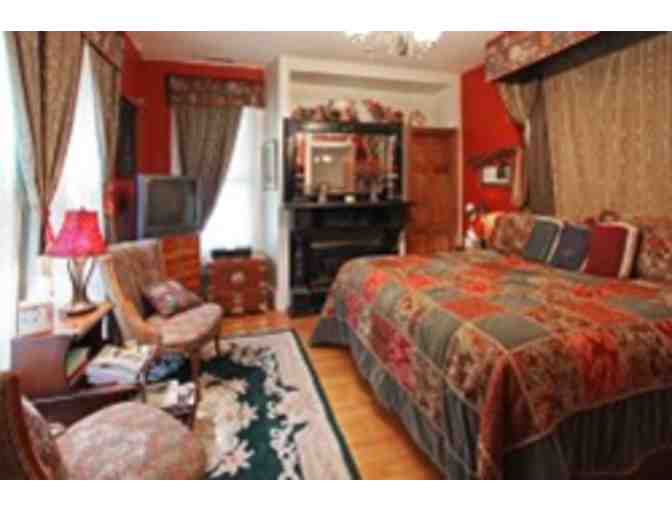 Ultimate Indianapolis GOLF Getaway! Valle Vista Golf Club + 2 nights Old Northside BnB + $