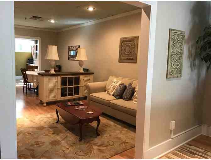 Ultimate Kentucky GOLF Getaway! Bowling Green Country Club + 3 nights BnB + $200 FOOD