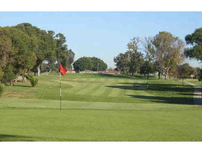 Ultimate Los Angeles, California GOLF VACAY! Chester Washington Golf Course + 3 nights!