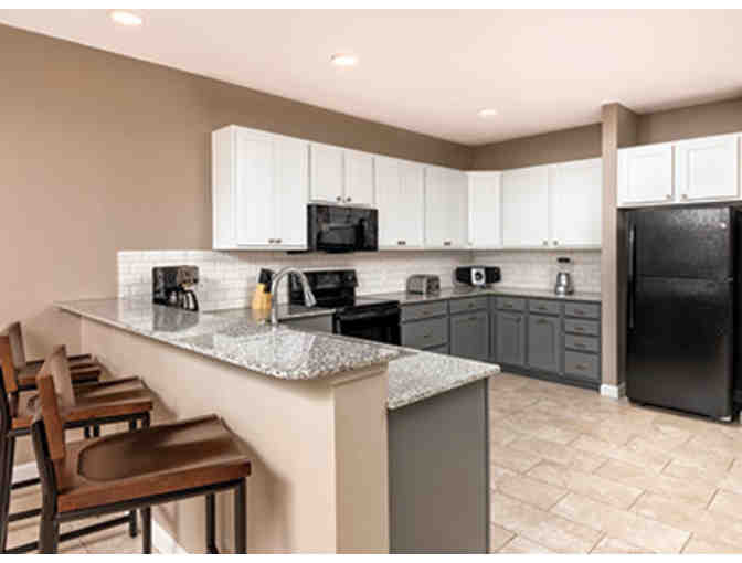 Ultimate Marble Falls, Texas GOLF Getaway! Twin Creeks Country Club + 3 nights LUXE CONDO