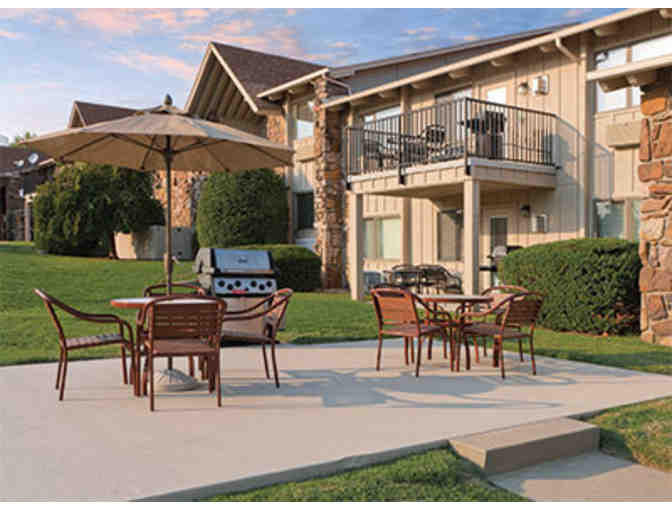 Ultimate Oklahoma Golf Getaway! Golf Club of Oklahoma + 3 nights LUXE Condo + $200 Food