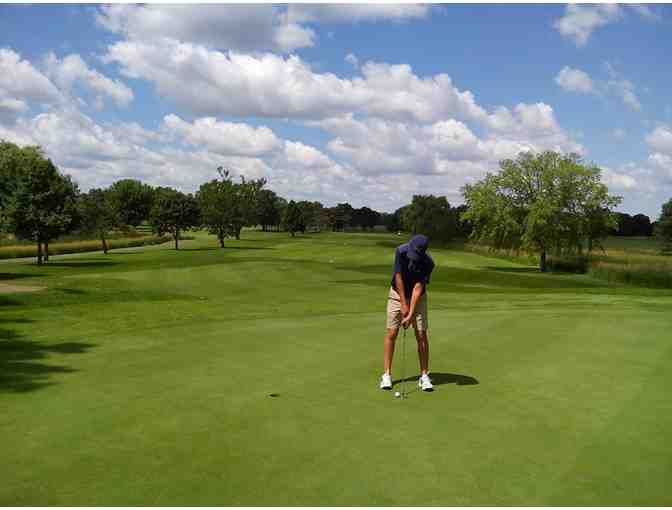 Ultimate St Paul,MN Golf Getaway! Majestic Oaks Golf Club + 2 nights LUXE Outing Lodge