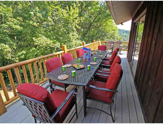 Enjoy 4 nights High Point Lodge Hocking Hills, OH Sleeps 26 + SALT WATER POOL + MORE