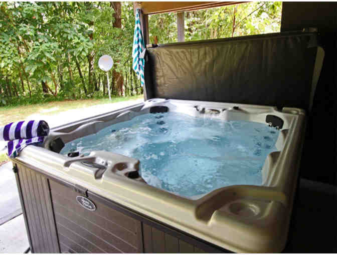 Enjoy 4 nights High Point Lodge Hocking Hills, OH Sleeps 26 + SALT WATER POOL + MORE