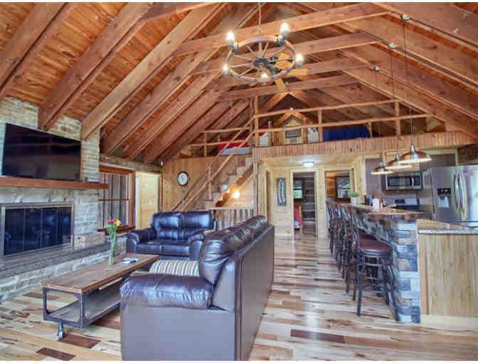 Enjoy 4 nights High Point Lodge Hocking Hills, OH Sleeps 26 + SALT WATER POOL + MORE