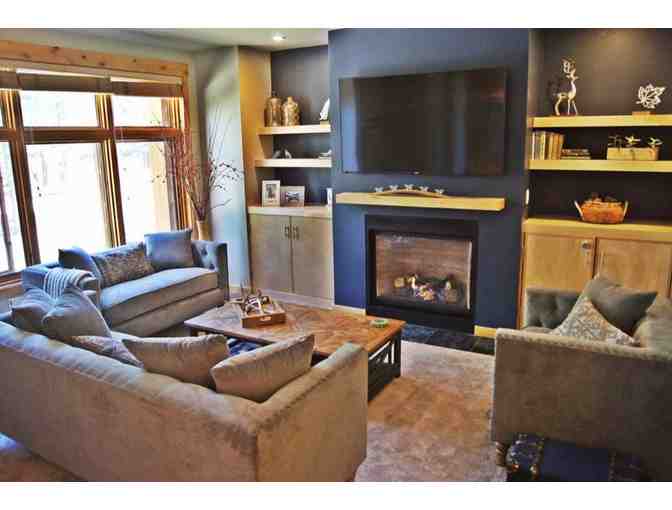 Enjoy 7 nights @ LUXURY 2 bedroom Mammoth Lakes, CA + $200 FOOD