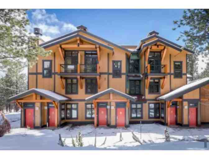 Enjoy 7 nights @ LUXURY 2 bedroom Mammoth Lakes, CA + $200 FOOD