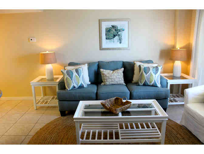 Enjoy 4 nights Daytona Beach LUXURY 2 bed Ocean Front Resort + $200 Food