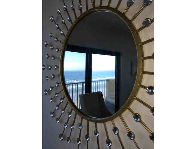 Enjoy 4 nights Daytona Beach LUXURY 2 bed Ocean Front Resort + $200 Food