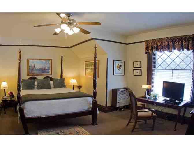 1 night @ Inn at Lake Jospeh, tripadvisor 4.5 star inn Pure Luxury + $100 FOOD