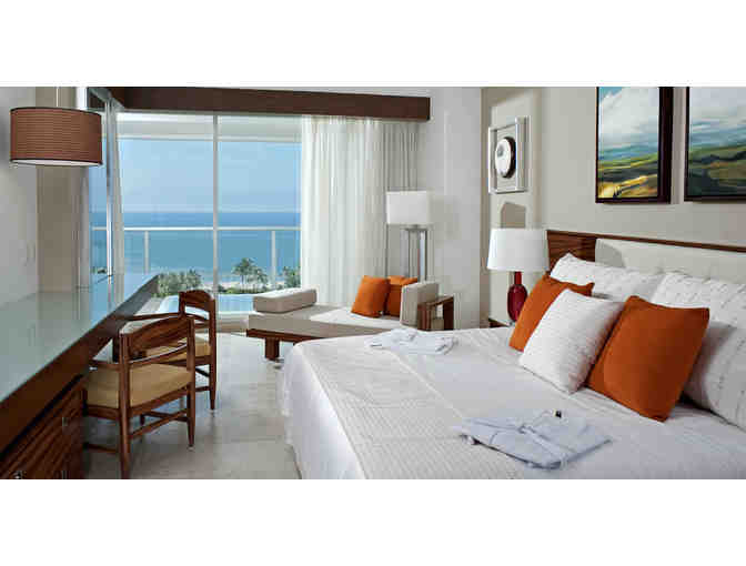 7 Night @ tripadvisor 4 star  Nuevo Vallarta, MX resort $3323 Value + $100 FOOD Credit