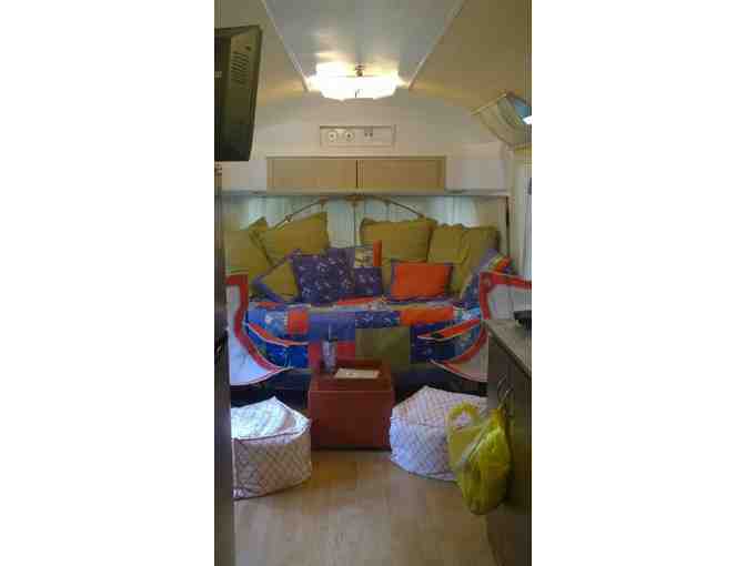 Enjoy 1 night @ 5 STAR Smith Lake VINTAGE AIR STREAM  Crane Hill, Al + $100 FOOD CREDIT