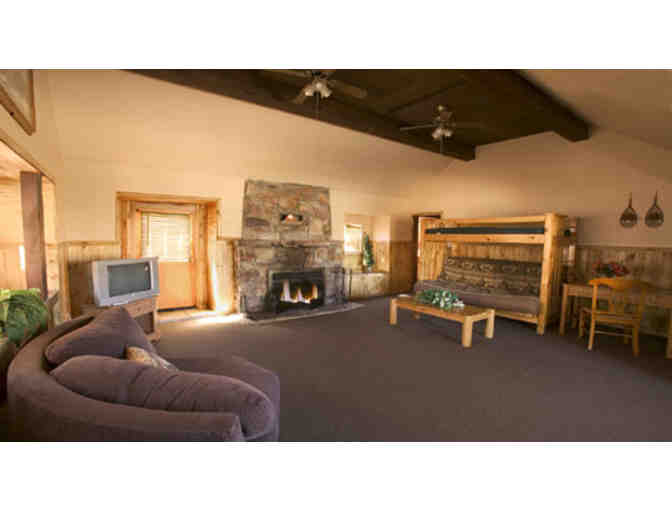 Enjoy 1 night stay @ BIG BEAR LAKE, CA |LAKE Front Lodge, 4 star location +$100 FOOD