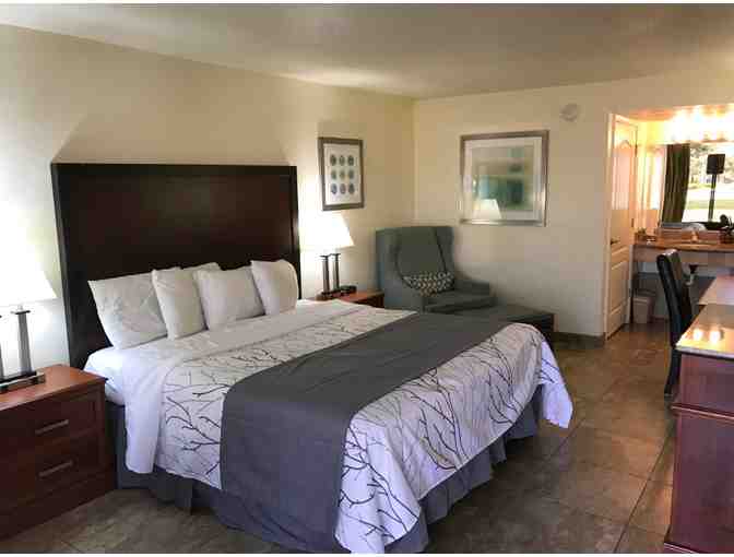 Enjoy 2 nights @ 3 star AT HOME INN & SUITES Ft Pierce, Fl + $100 FOOD CREDIT