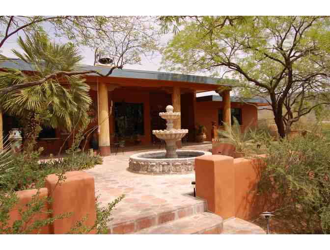 Enjoy 2 nights @ 4 STAR Full Circle BnB Cave Creek, Arizona + $100 FOOD CREDIT
