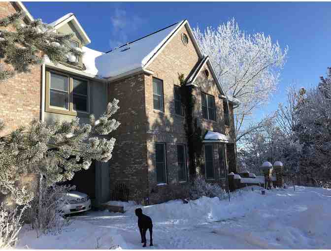 Enjoy 2 nights @ 5 Star Wild Rose Manor in Caldwell, ID + $100 FOOD CREDIT