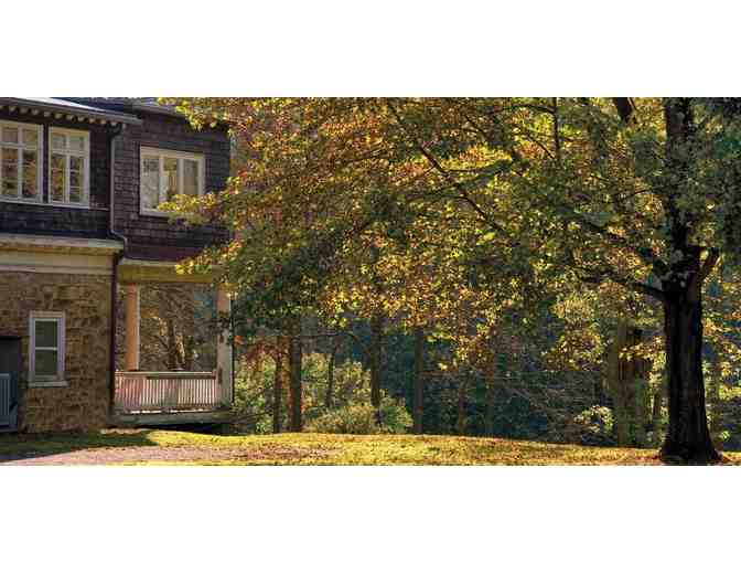 Enjoy 3 nights 3.8 STAR @ Wyndham Shawnee Village, PA + $300 Food & Play Credit