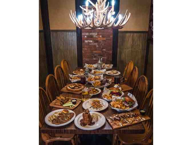 Enjoy 3 nights @ 3 Wild Bear Inn in Gatlinburg, Tennessee + $100 FOOD