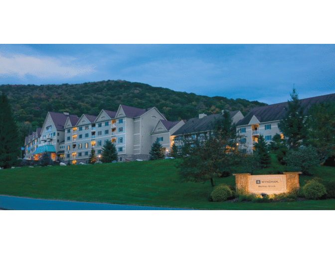 Enjoy 3 nights 4.5 STAR @ Wyndham Bentley Brook, Hancock, MA + $300 Food & Play Credit