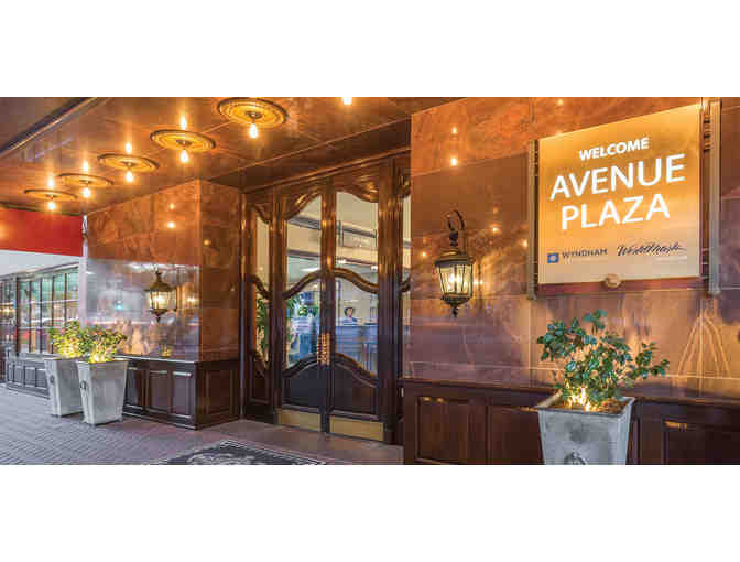 Enjoy 3 nights 4 STAR @ Wyndham Avenue Plaza, New Orleans, LA+ $300 Food & Play Credit
