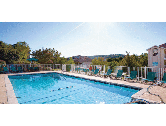 Enjoy 3 nights 4 STAR@ Wyndham Branson at The Falls, Branson, MO + $300 Food & Play Credit