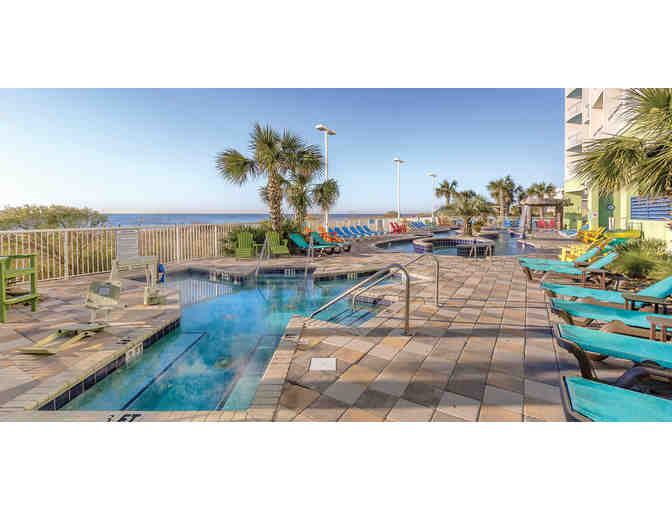 Enjoy 3 nights 4 STAR @ Wyndham Towers on the Grove, North Myrtle, SC + $300 Food & Play