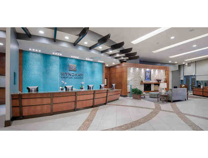 Enjoy 3 nights 4 STAR@ Wyndham Vacation Resorts,National Harbor MD+$300 Food & Play Credit