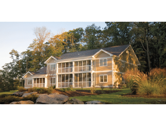 Enjoy 3 nights 4 STAR @ Wyndham Vacation Resorts Shawnee Village + $300 Food & Play Credit