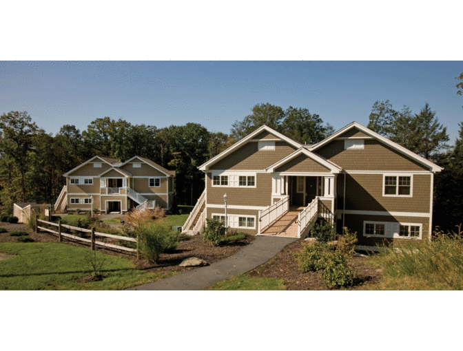 Enjoy 3 nights 4 STAR @ Wyndham Vacation Resorts Shawnee Village + $300 Food & Play Credit