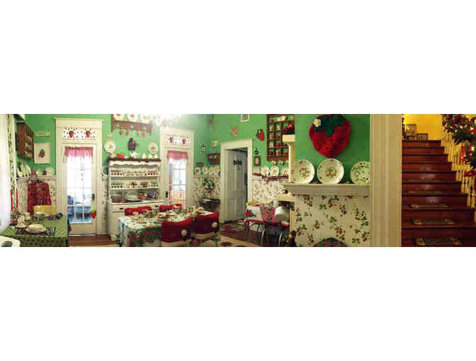 Enjoy 3 nights famous Strawberry Inn 4 star rated+MORE!!