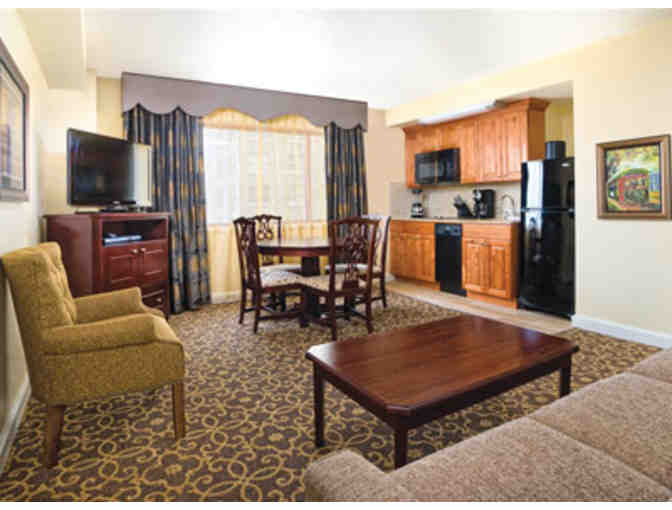 Enjoy 3 Nights Luxury Condo near French Quarters New Orleans + $100 FOOD CREDIT!