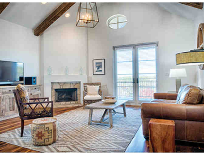 Enjoy 4 nights LUXE 3 bedroom Stablewood Springs Hill Country, Texas + $100 FOOD