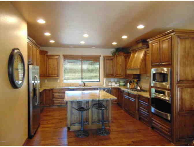 Enjoy 4 night stay luxury cabin Pinetop, Az + MORE!!