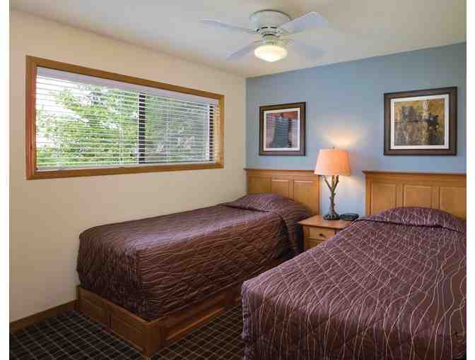 Enjoy 4 nights Whistler, Brisitsh Columbia Luxury 2 bedroom CONDO + $200 FOOD