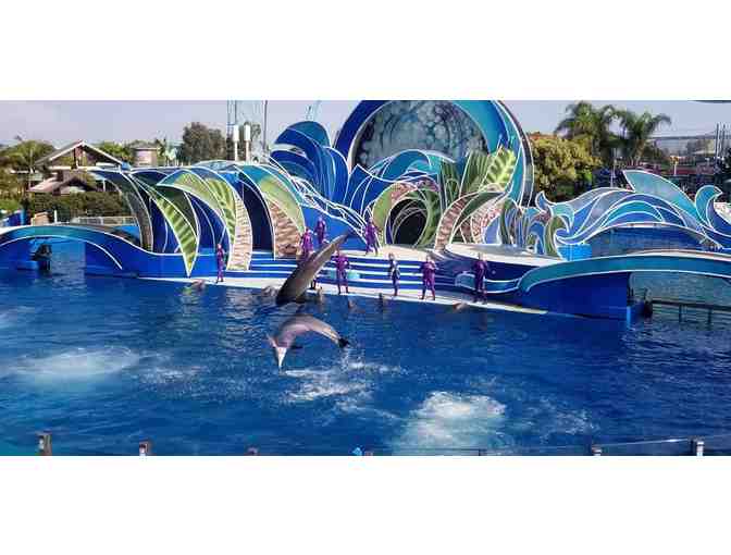 Enjoy 4 tickets to Seaworld San Diego Value $91.99 EACH