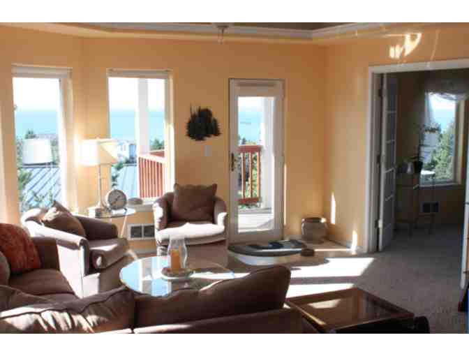 Enjoy 5 nights Stunning view 3 bedroom home on a cliff Tillamook, OR + $200 FOOD