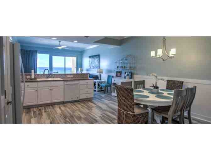 Enjoy 7 night OCEAN FRONT LUXE 2 bed condo Emerald Coast, Florida + $100 FOOD CREDIT