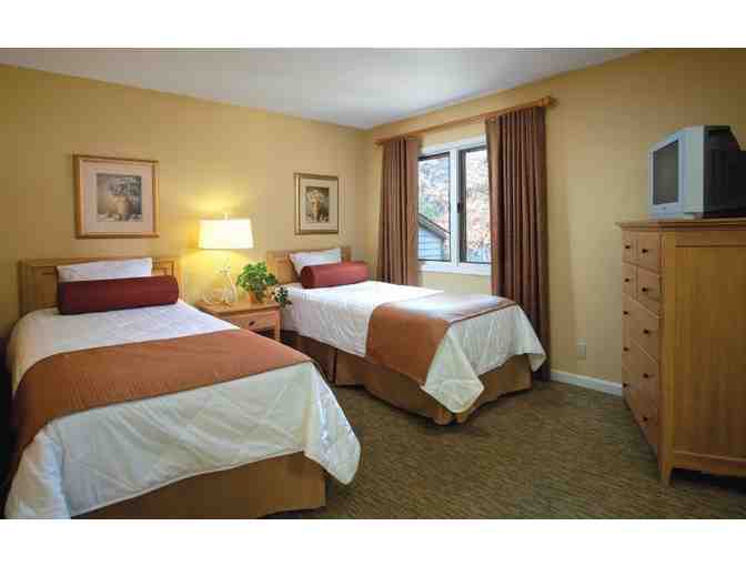 Enjoy 7 nights @ 4 star Wyndham Fairfield Glade Tennesse + $100 FOOD