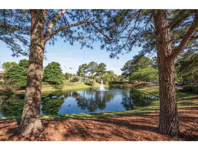 Enjoy 7 nights @ 4 star Wyndham Kingsgate Williamsburg, VA + $100 FOOD