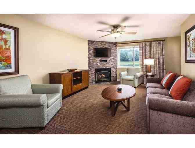 Enjoy 7 nights @ 4 star Wyndham Tamarack Wisconsin Dells + $100 FOOD