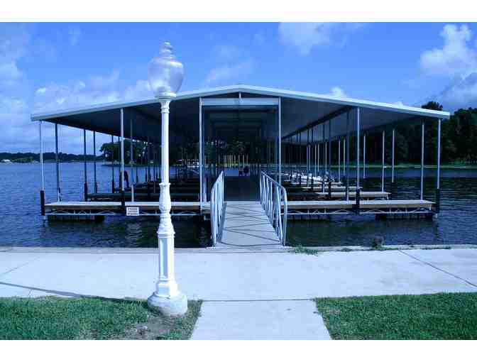 Enjoy 7 nights @ Holiday Inn Club Vacations Piney Shores Resort Conroe Texas + $100 FOOD